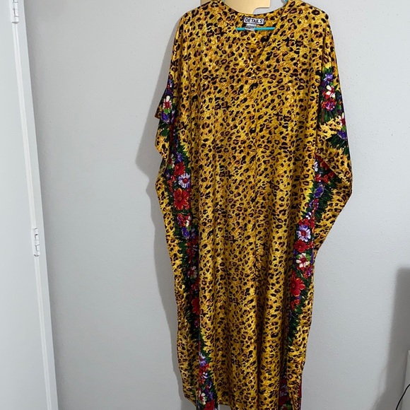 Vintage Dresses & Skirts - Cheetah Print Kaftan Mumu Dress